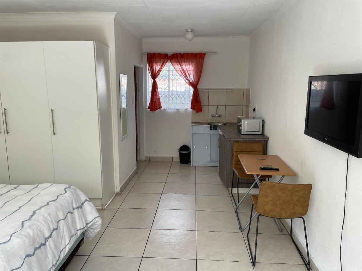 La Fiance Village Polokwane Eksteriør billede